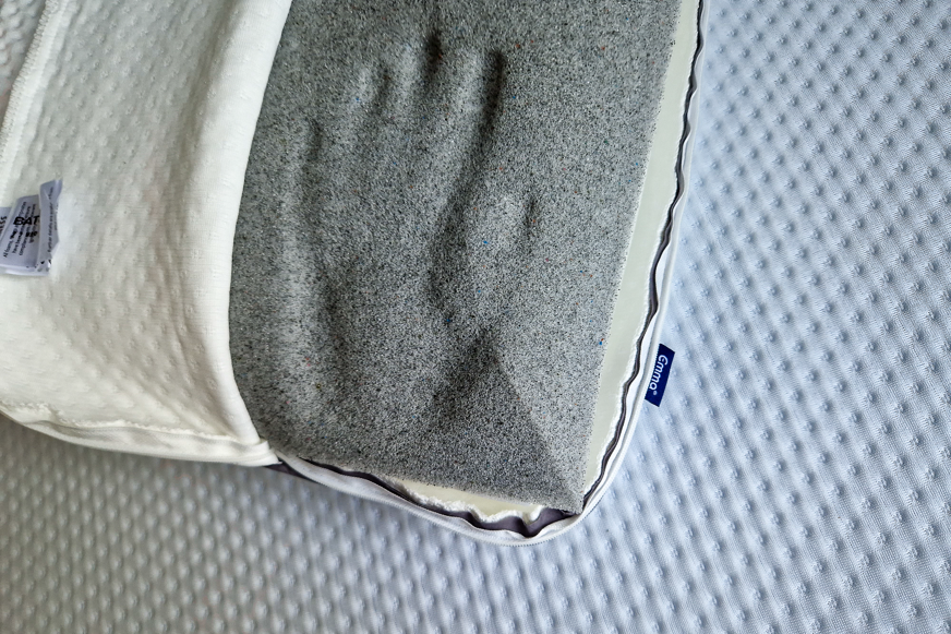 Emma Premium pillow released foam